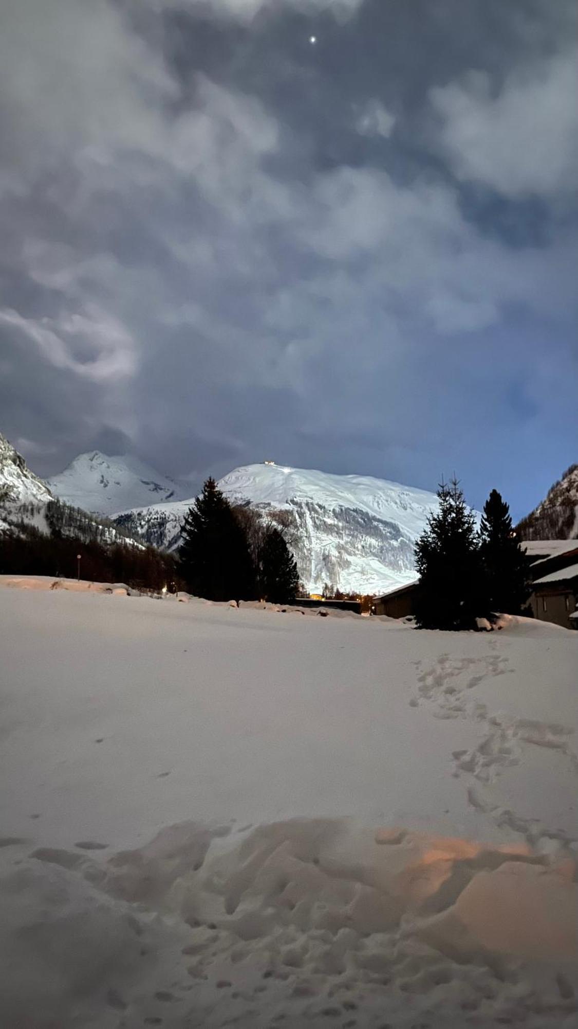 Appartement Esprit Chalet - Splendide Vue Montagne A 180 Val-dʼIsère Exteriör bild